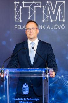 Dr. Solymár Károly Balázs